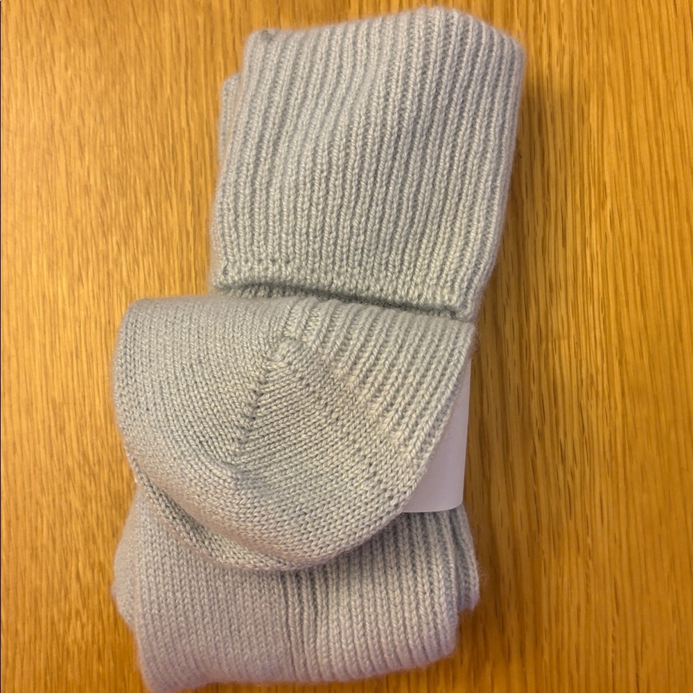 The White Company Pure Cashmere Bed Socks - Pale Blue - Picture 4 of 5